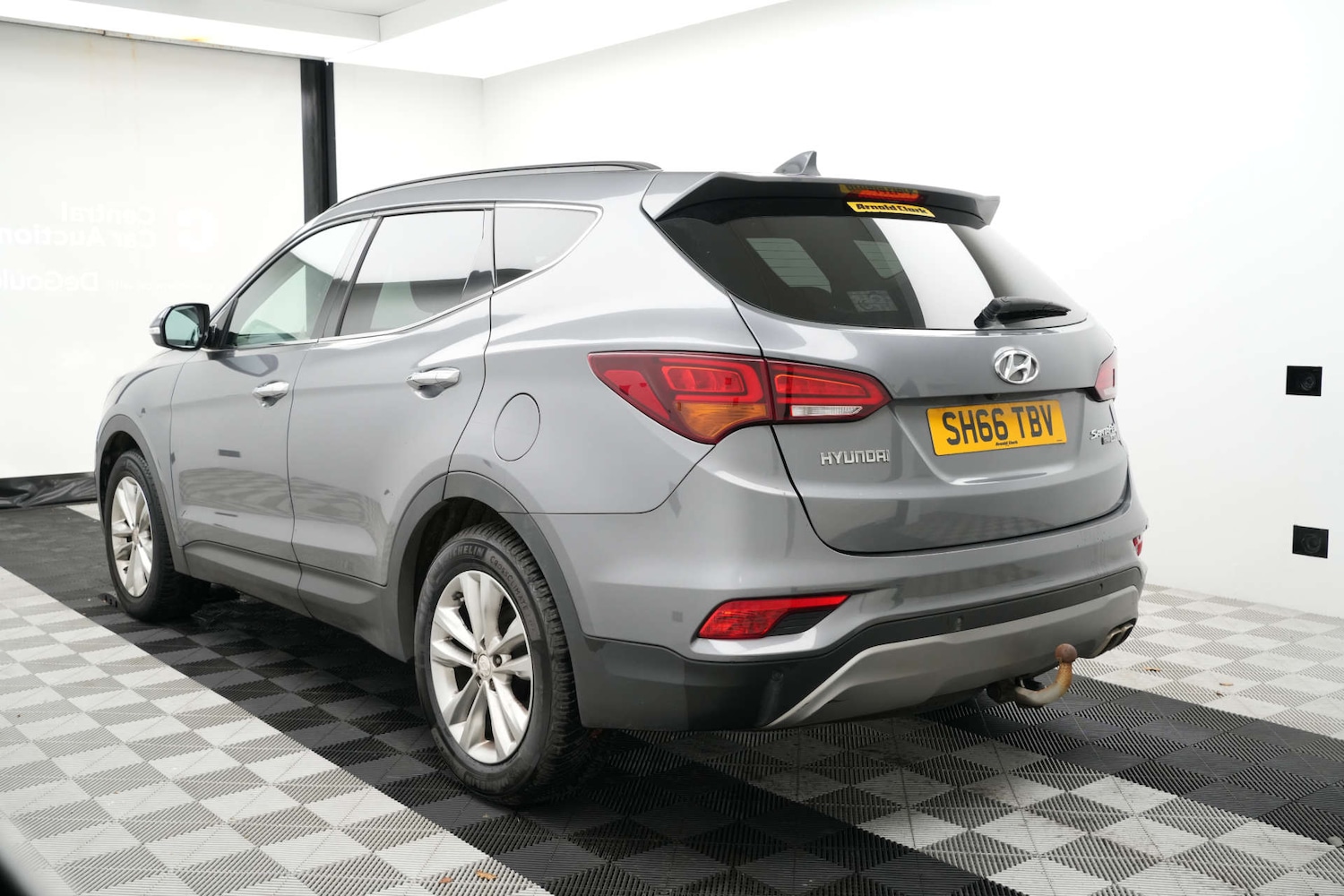 Used Hyundai Santa Fe 2016 for sale - 77236279: Photo 4