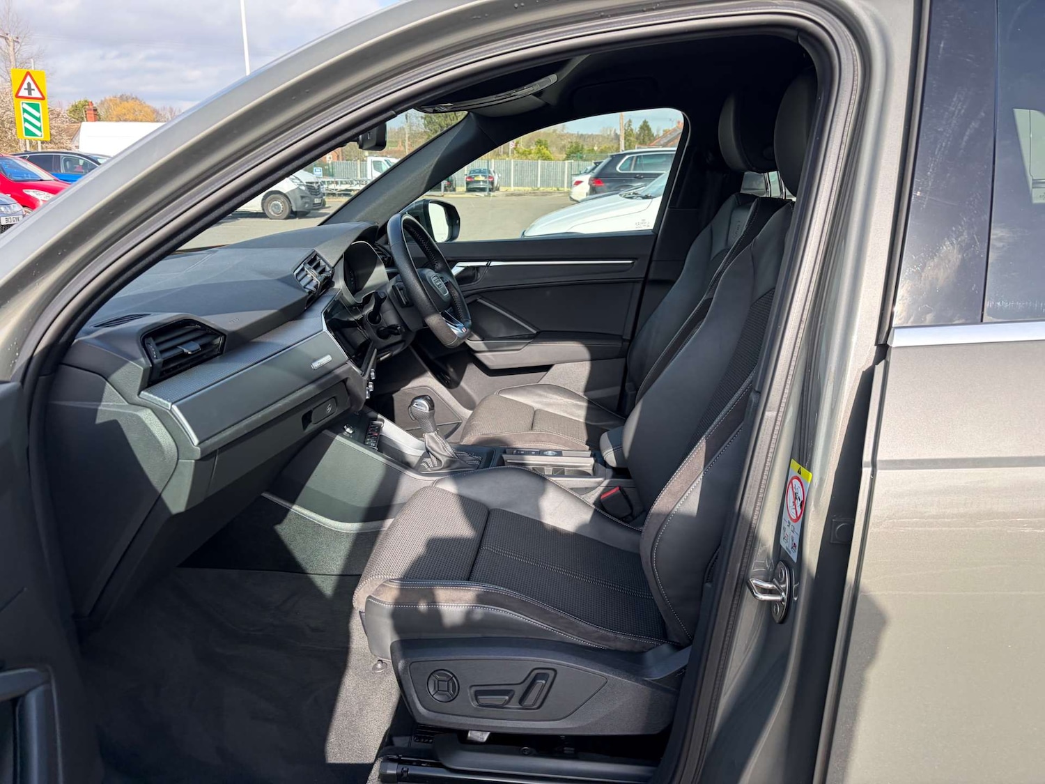 Used Audi Q3 2019 for sale - 77664904: Photo 14