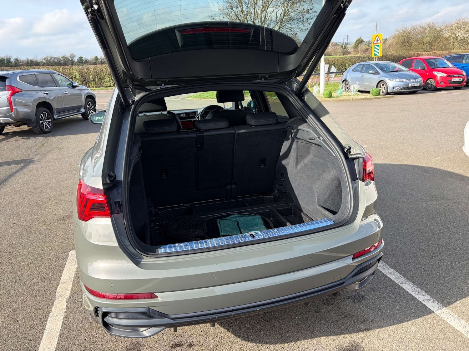 Used Audi Q3 2019 for sale - 77664904: Photo 25