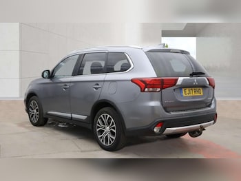 Used Mitsubishi Outlander 2017 for sale - 79140126: Photo