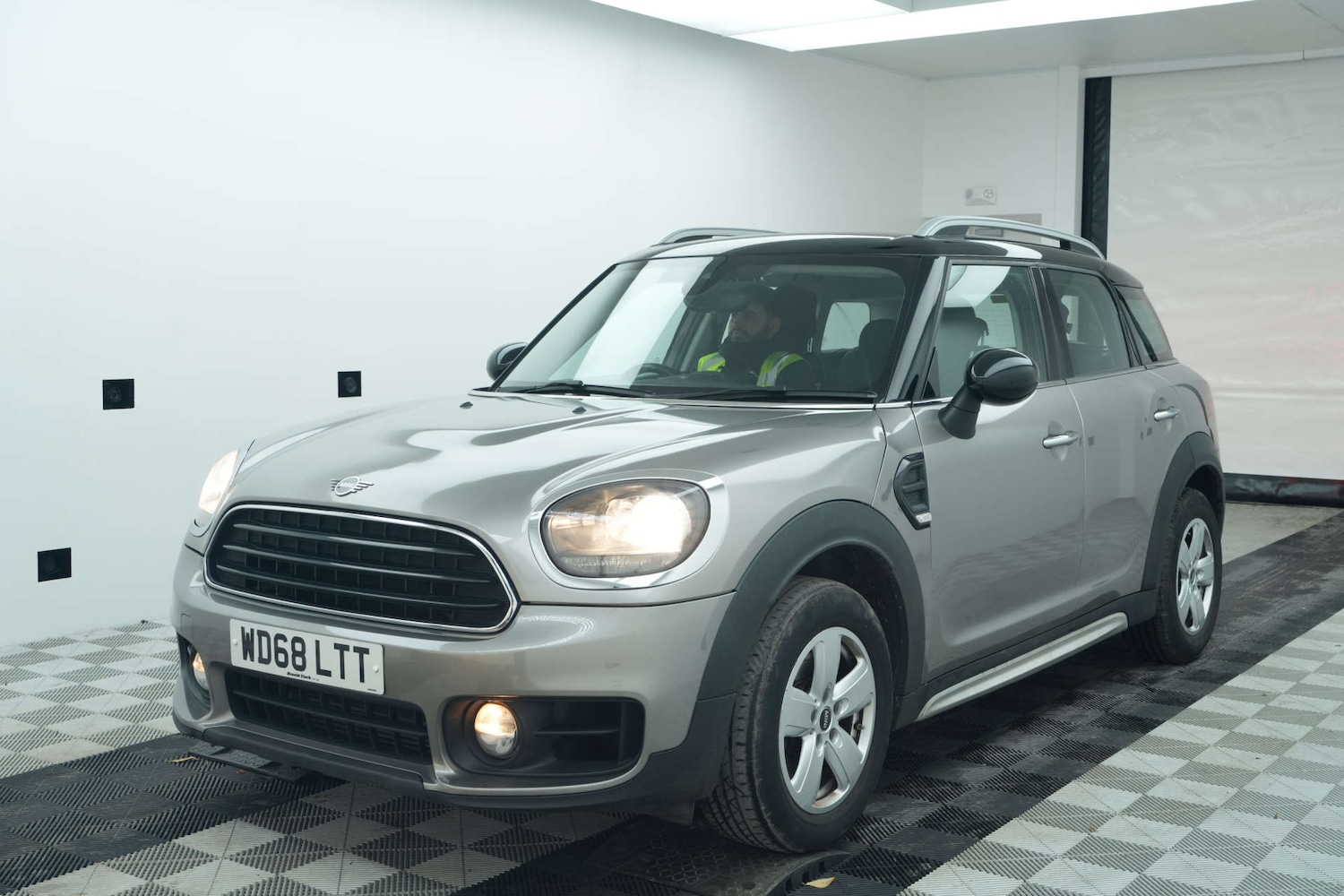 Used MINI Countryman 2018 for sale - 77163697: Photo 3