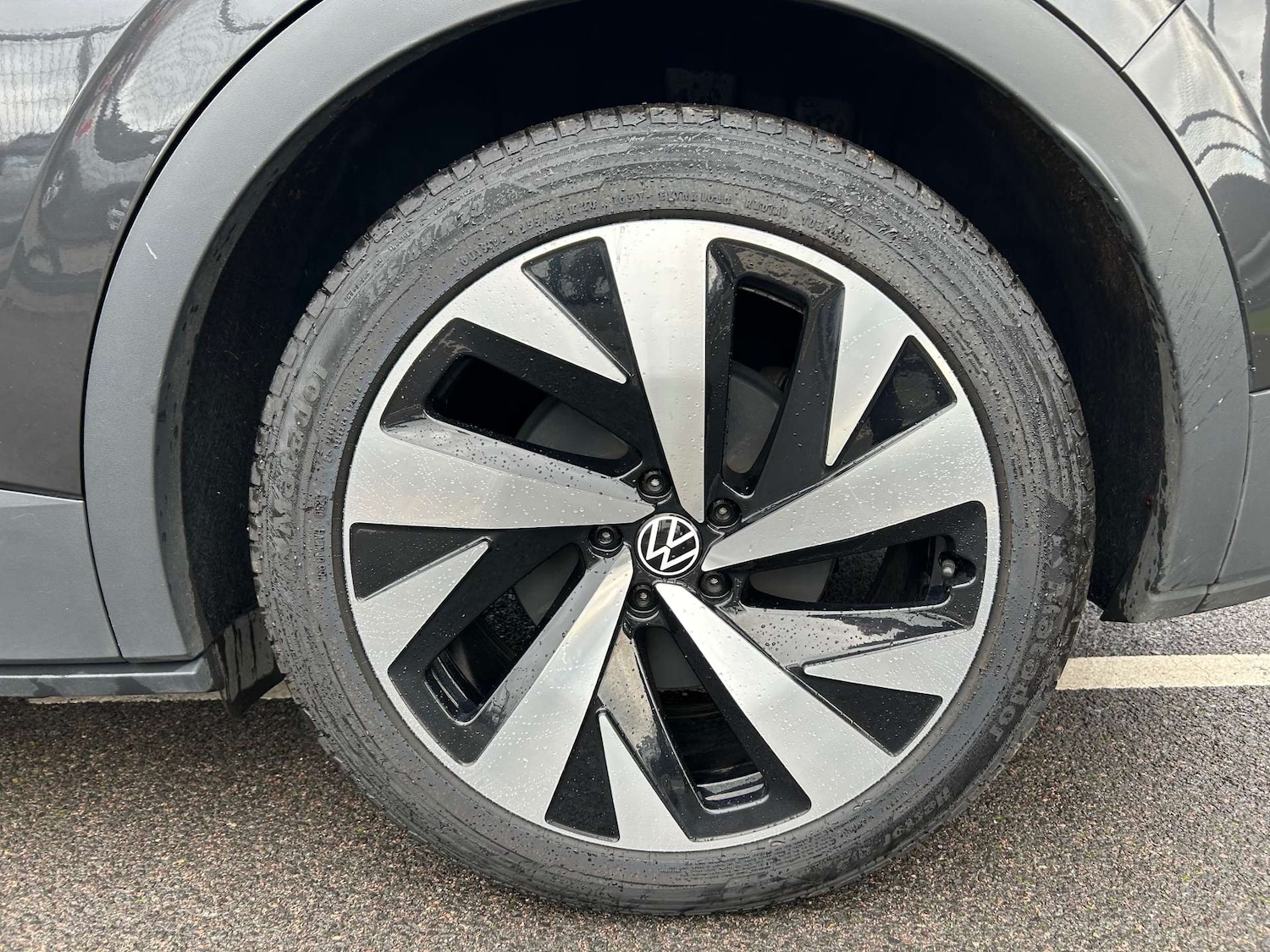 Used Volkswagen ID.4 2021 for sale - 76711679: Photo 10