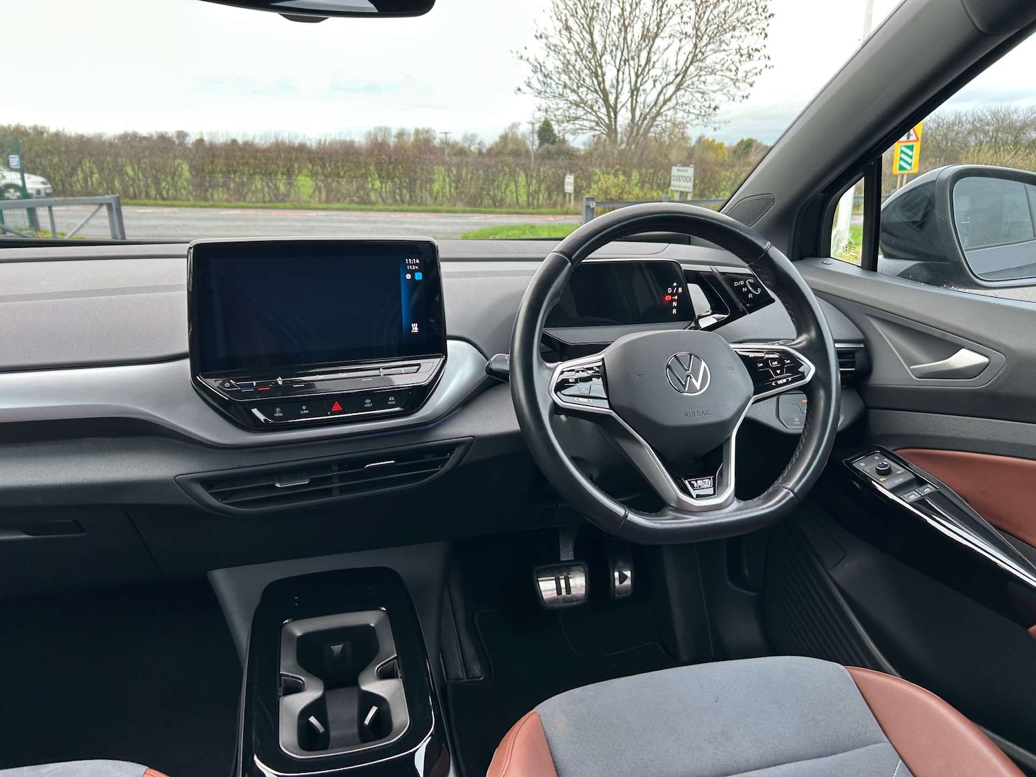 Used Volkswagen ID.4 2021 for sale - 76711679: Photo 2