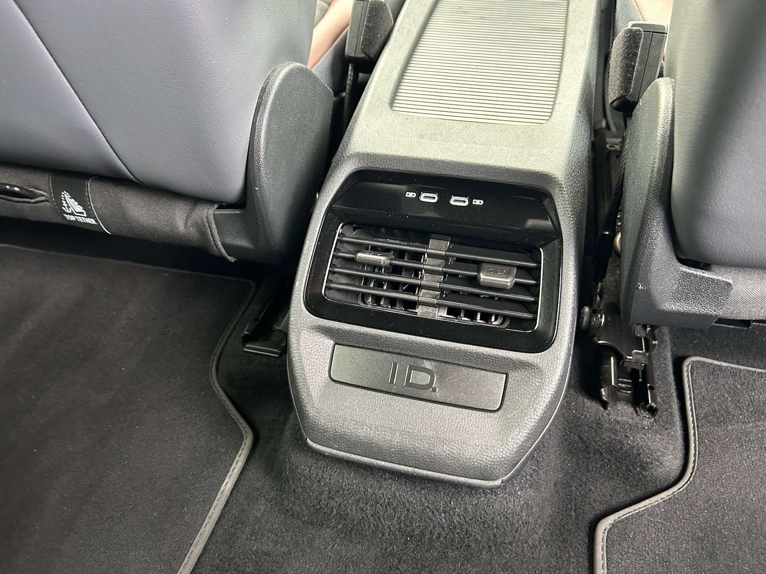 Used Volkswagen ID.4 2021 for sale - 76711679: Photo 35