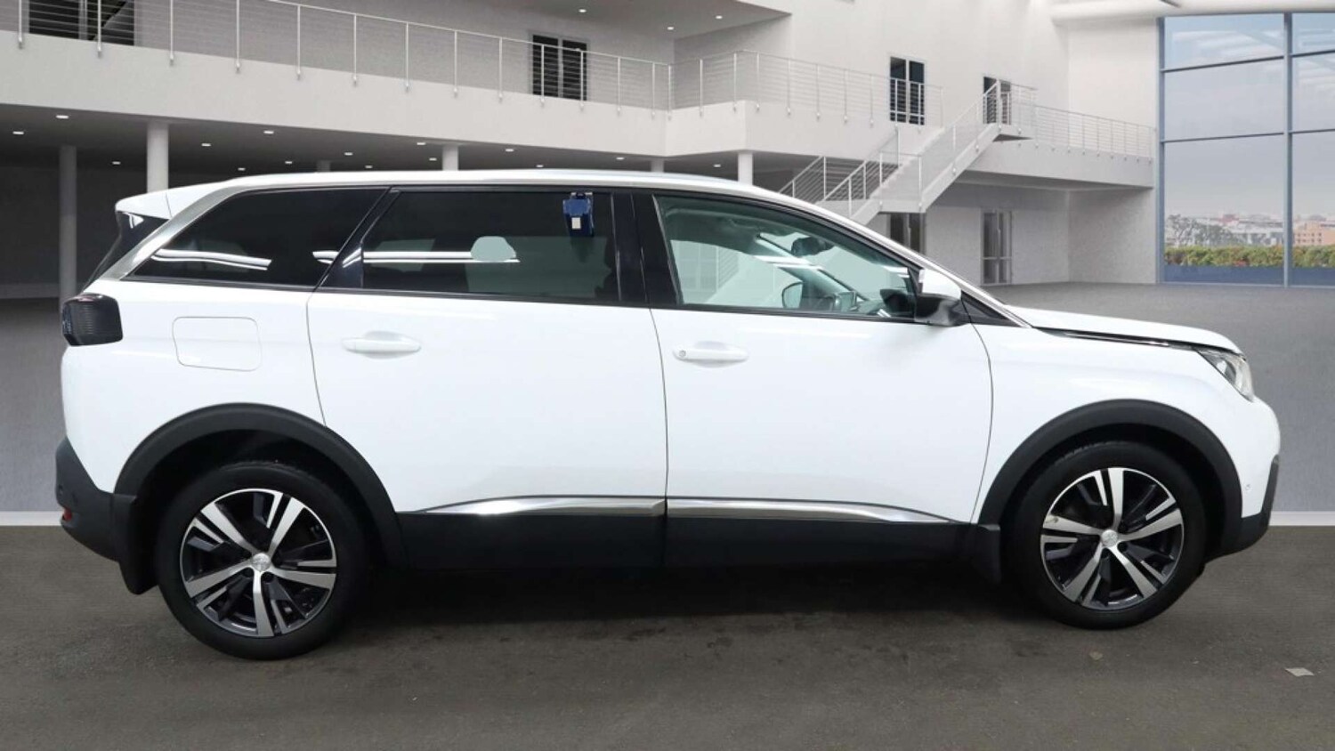 Used Peugeot 5008 2019 for sale - 77470121: Photo 11