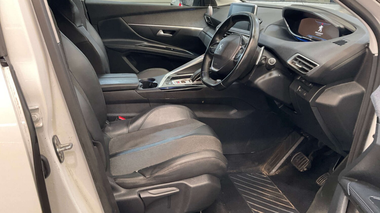 Used Peugeot 5008 2019 for sale - 77470121: Photo 14