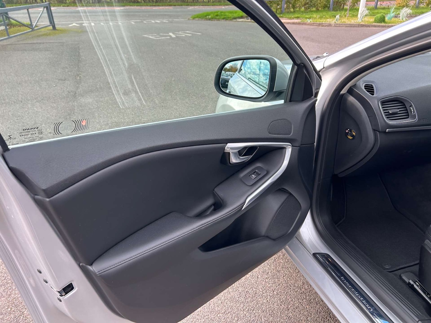 Used Volvo V40 2018 for sale - 76352631: Photo 29