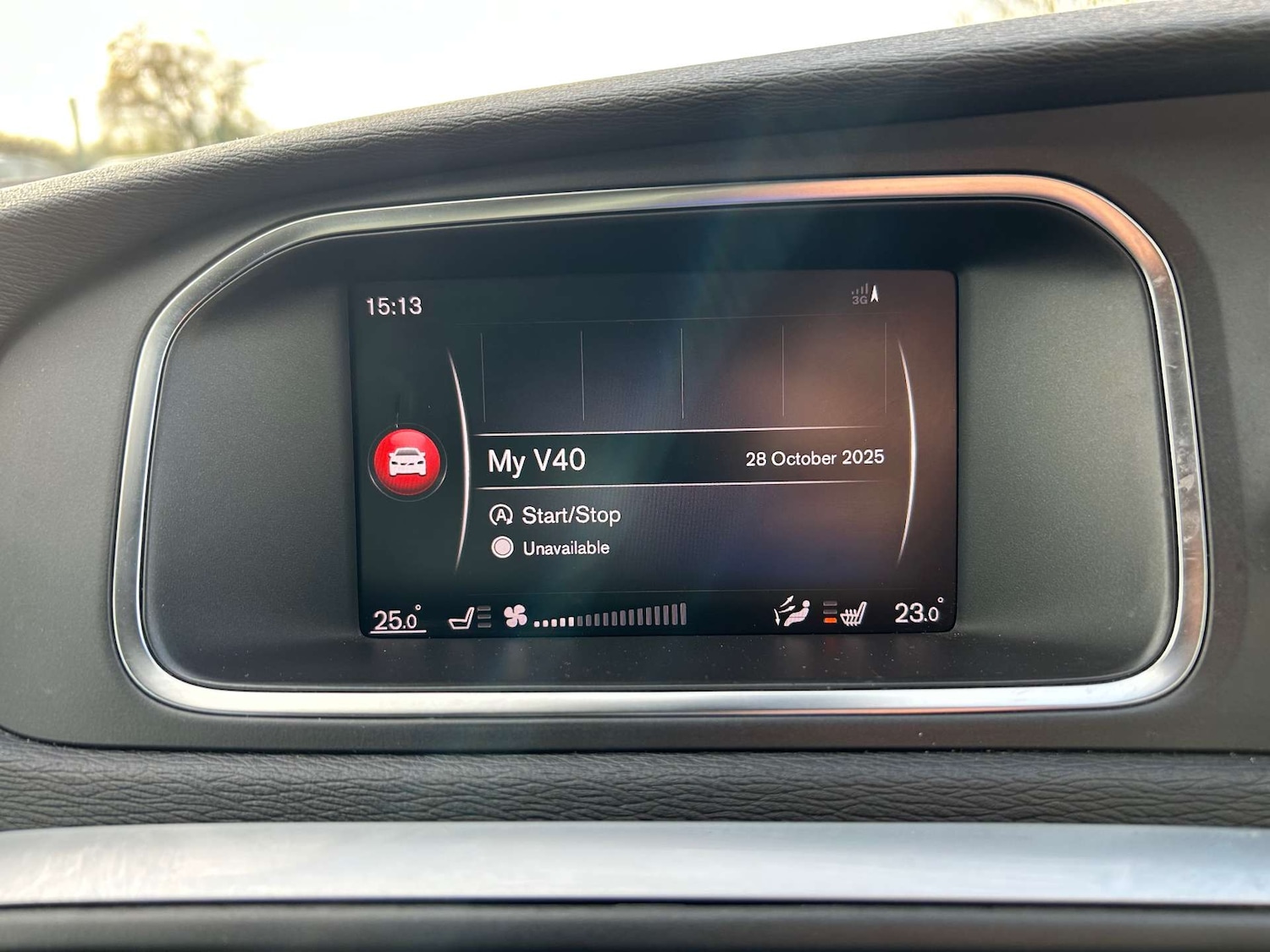 Used Volvo V40 2018 for sale - 76352631: Photo 47