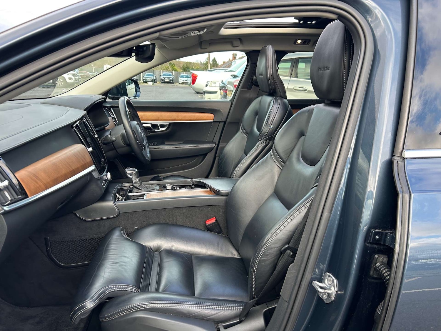 Used Volvo V90 2018 for sale - 76629670: Photo 15