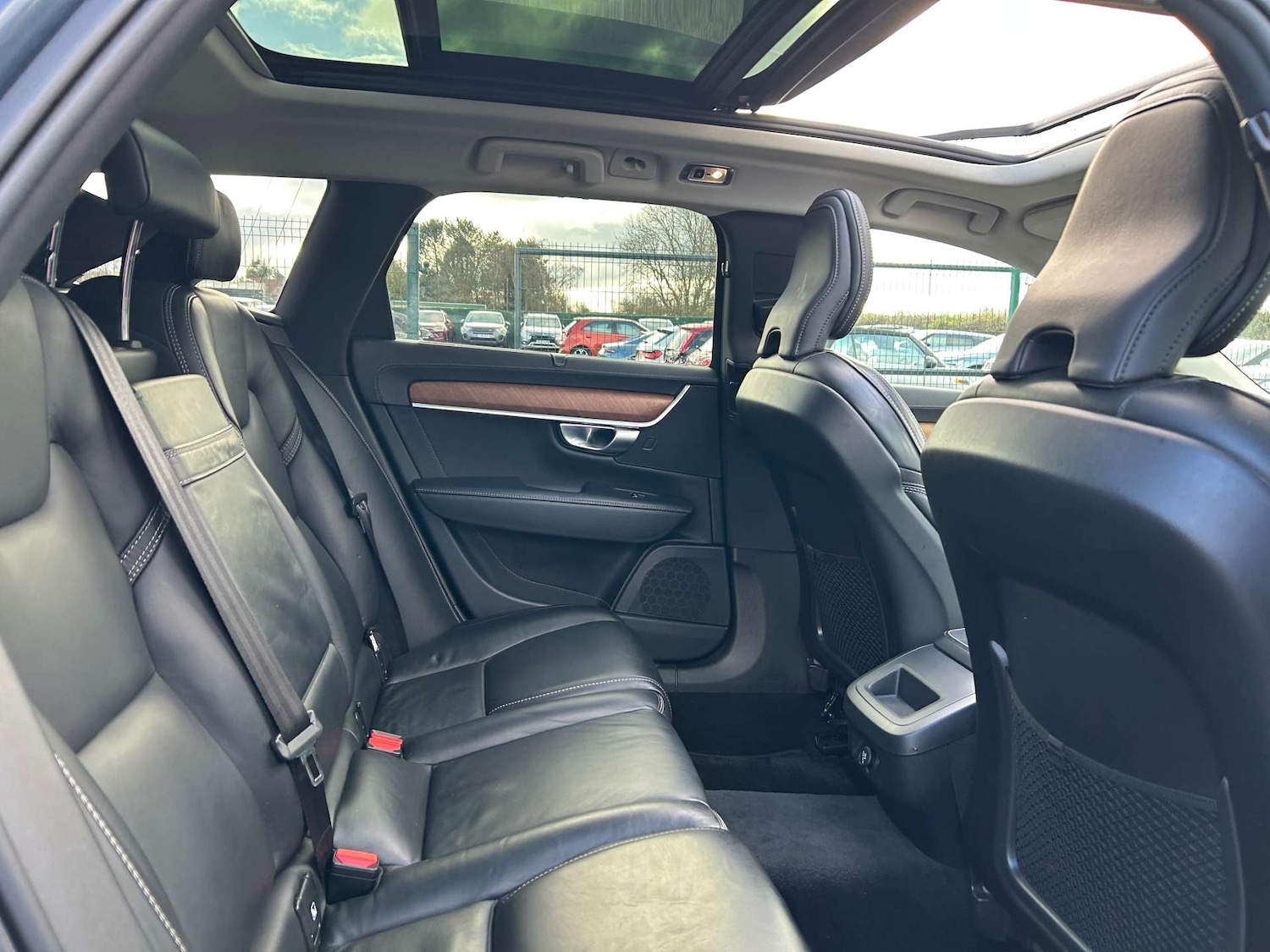 Used Volvo V90 2018 for sale - 76629670: Photo 23