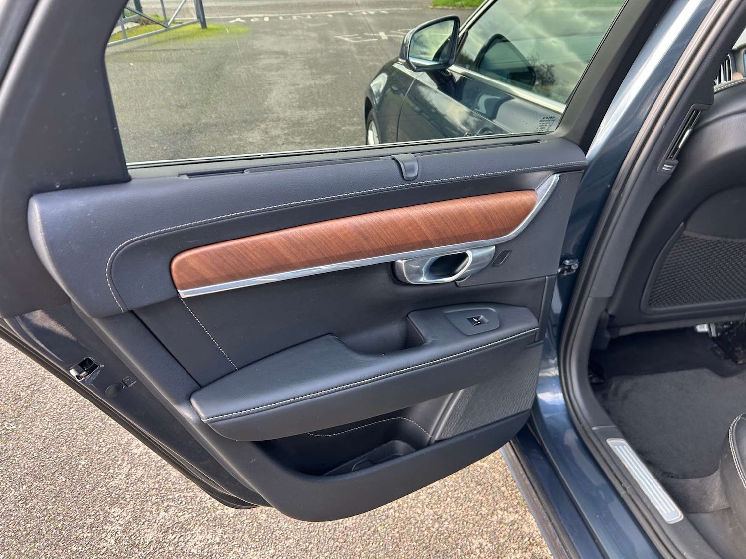 Used Volvo V90 2018 for sale - 76629670: Photo 30