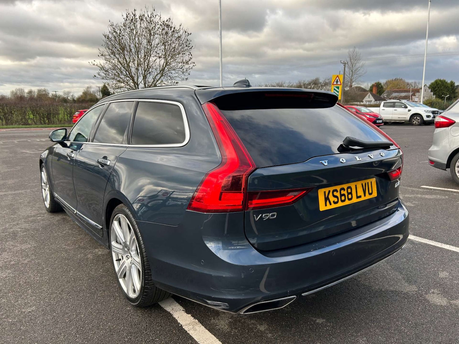 Used Volvo V90 2018 for sale - 76629670: Photo 7