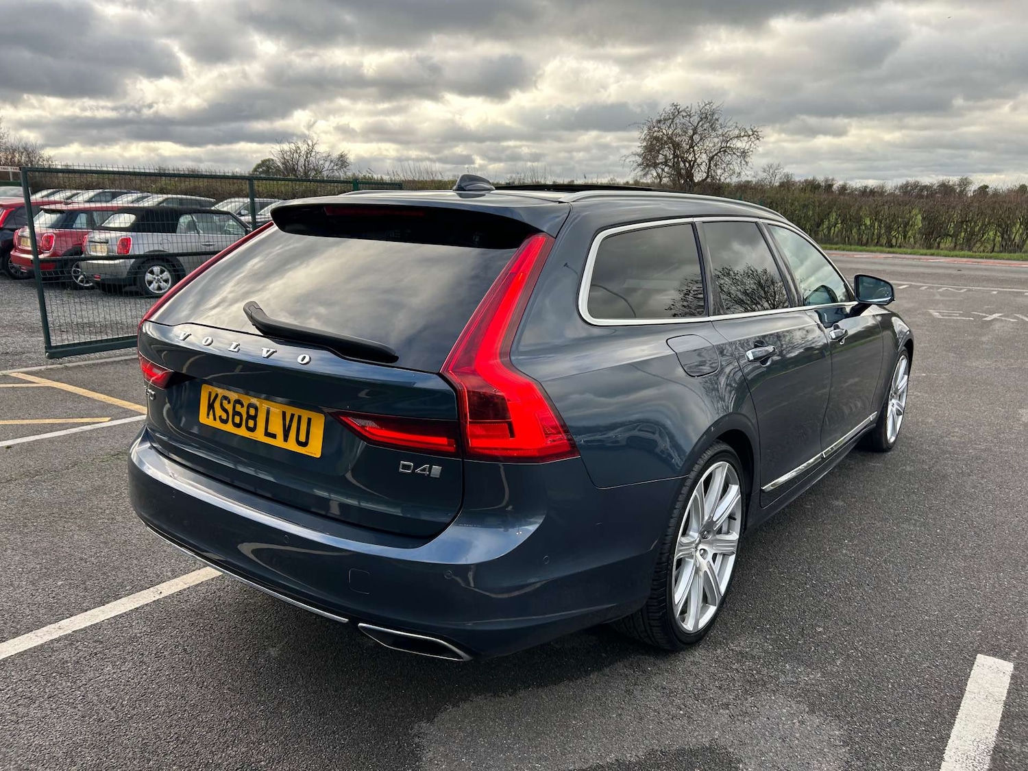 Used Volvo V90 2018 for sale - 76629670: Photo 8