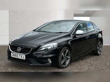Used Volvo V40 2015 for sale - 78955809: Photo