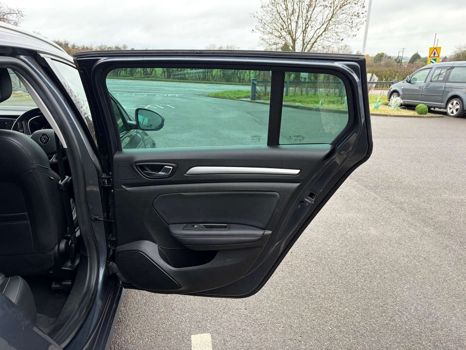 Used Renault Megane 2017 for sale - 77157196: Photo 27