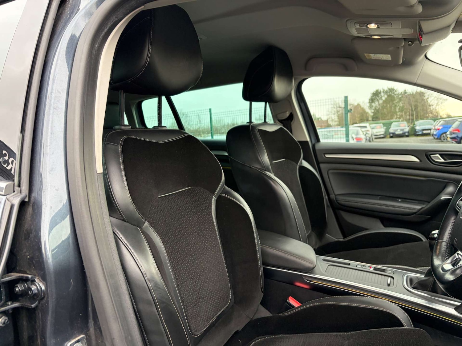 Used Renault Megane 2017 for sale - 77157196: Photo 38