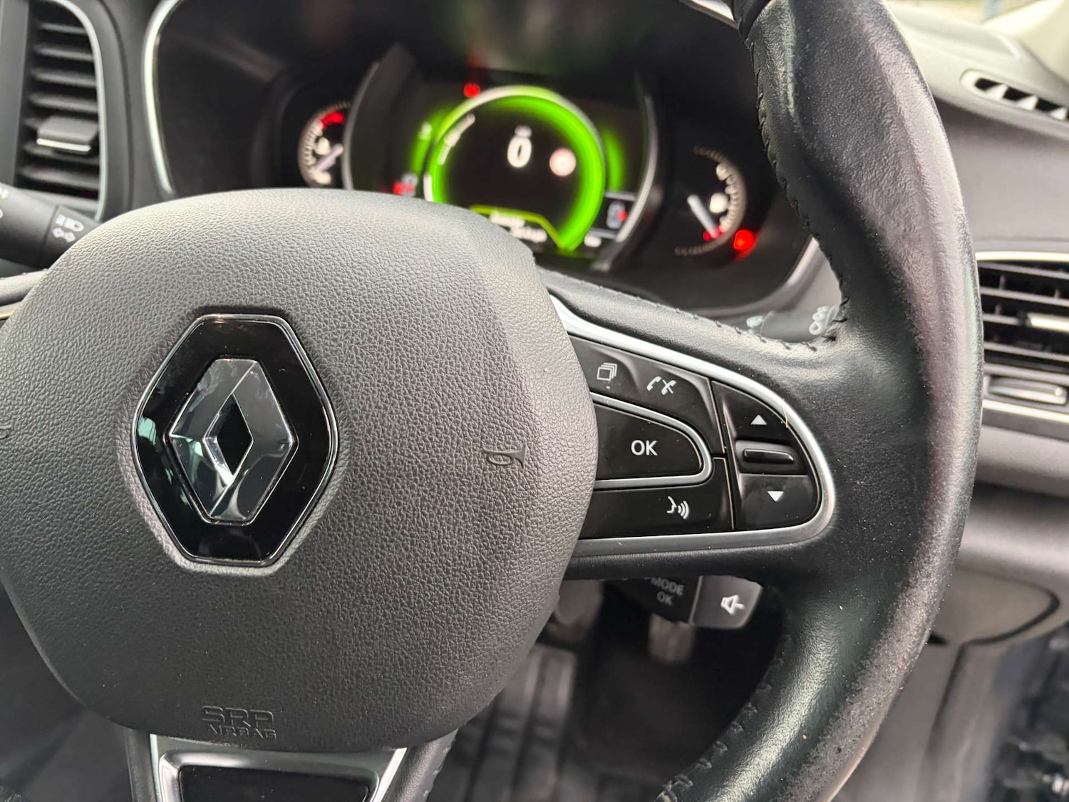 Used Renault Megane 2017 for sale - 77157196: Photo 42