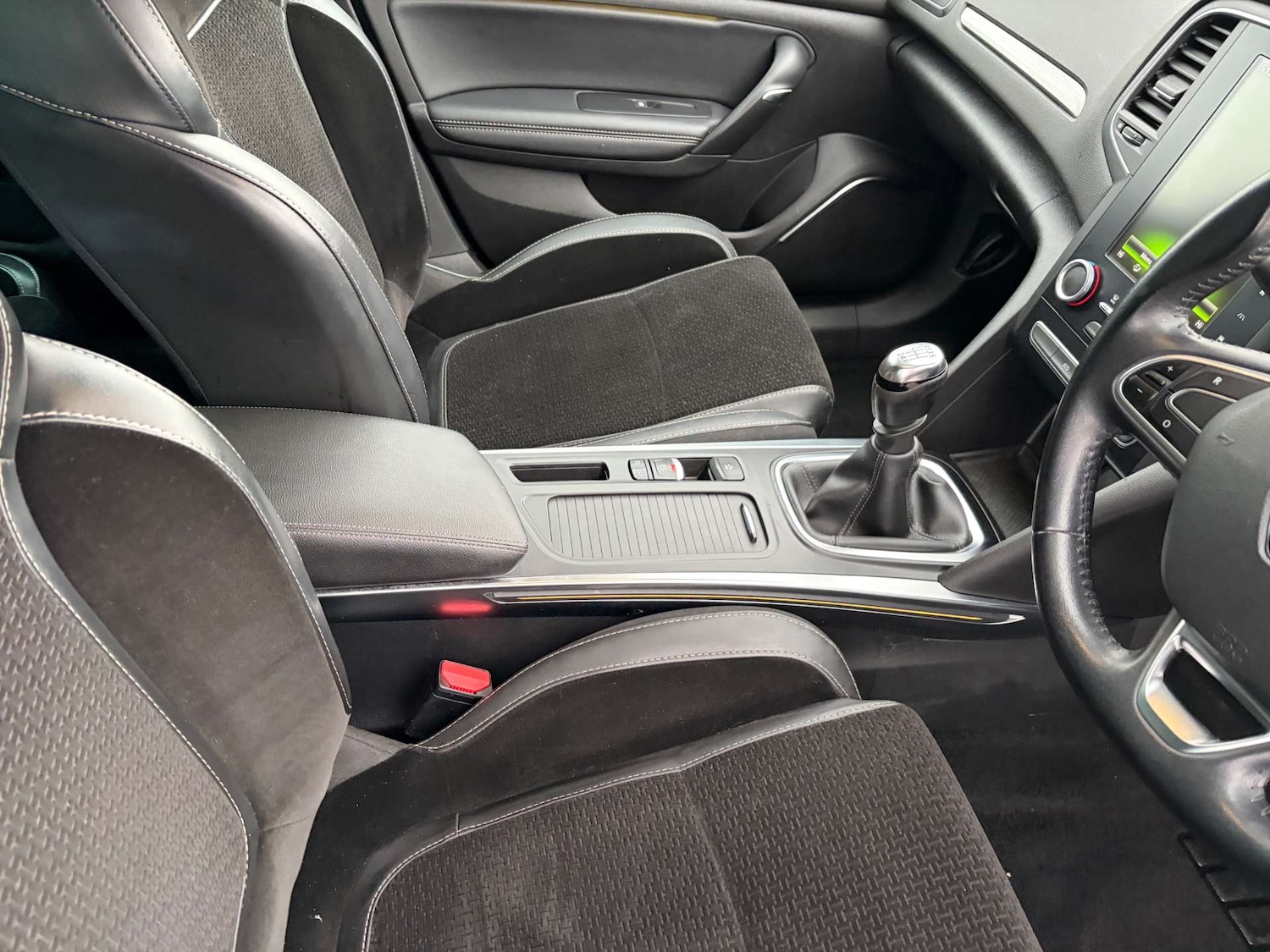 Used Renault Megane 2017 for sale - 77157196: Photo 44