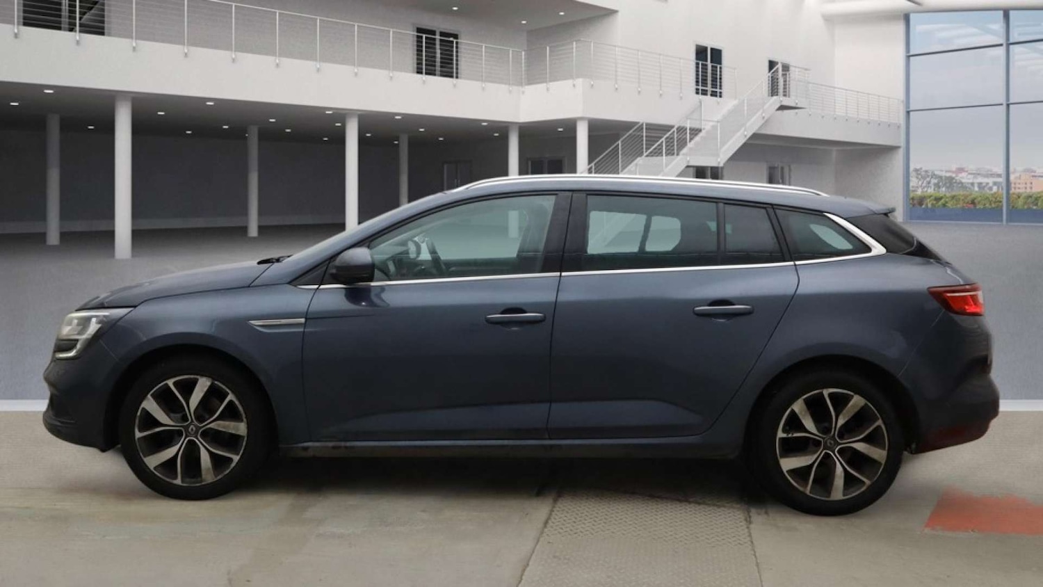 Used Renault Megane 2017 for sale - 77157196: Photo 7