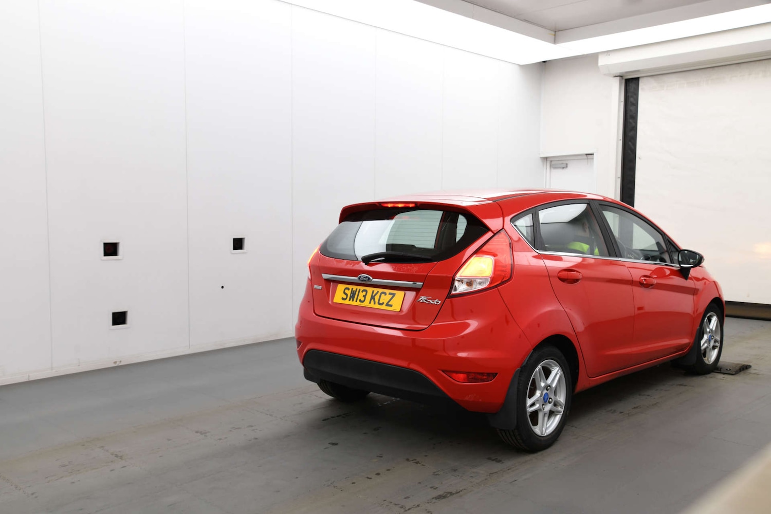 Used Ford Fiesta 2013 for sale - 76597621: Photo 4