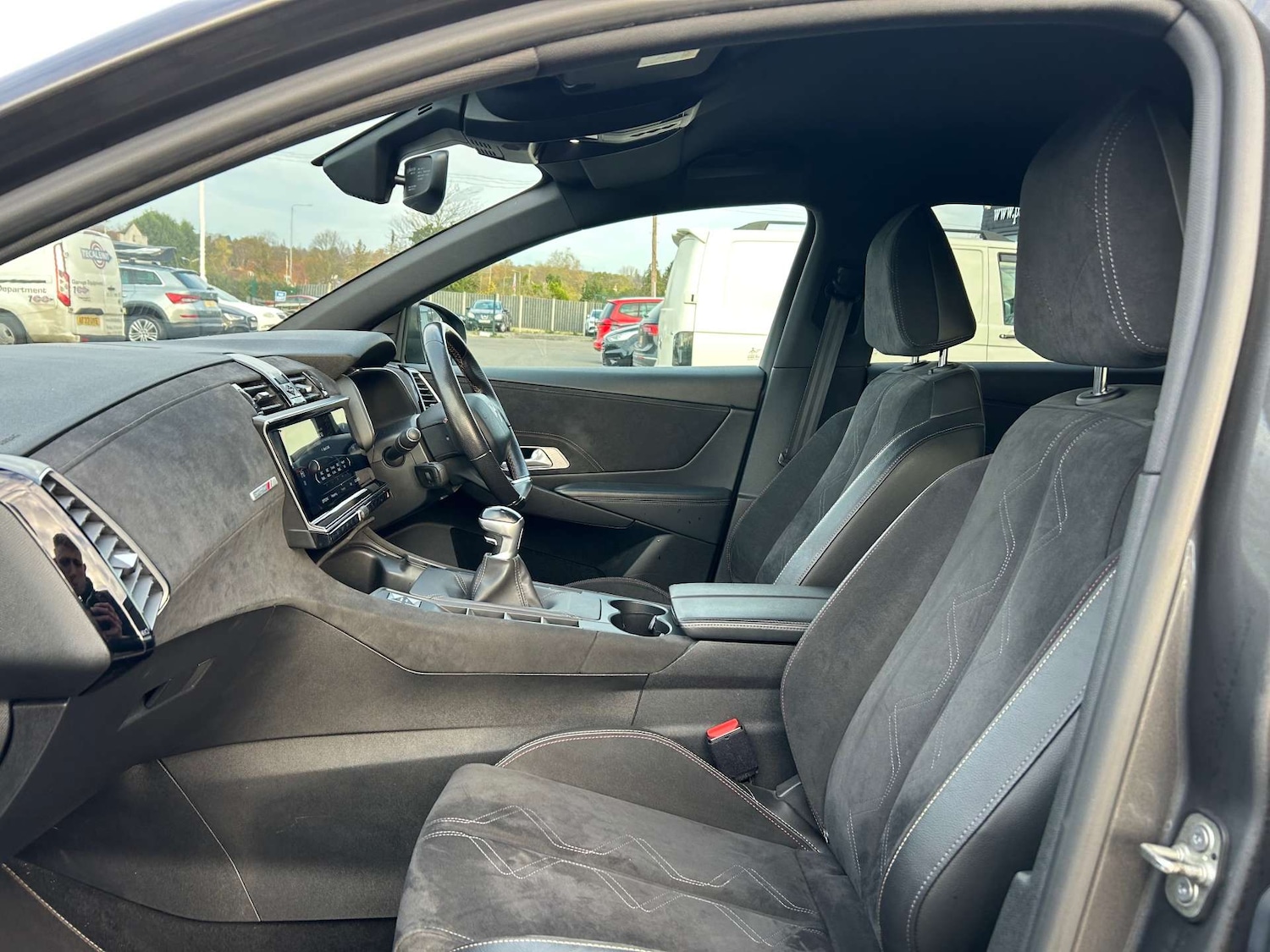 Used DS Automobiles DS 7 Crossback 2020 for sale - 76946122: Photo 15