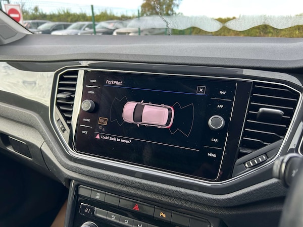 Used Volkswagen T-Roc 2018 for sale - 76020190: Photo 14