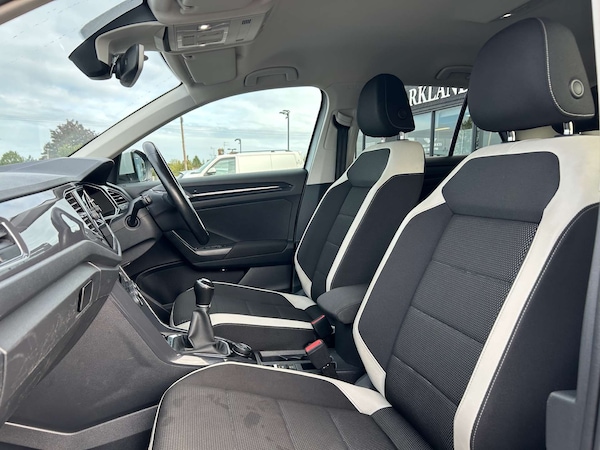 Used Volkswagen T-Roc 2018 for sale - 76020190: Photo 18
