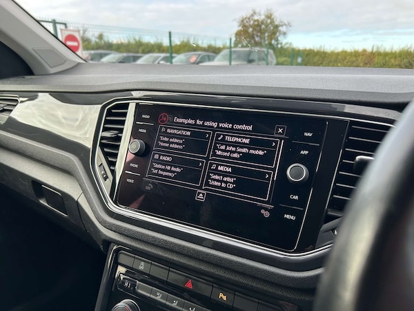 Used Volkswagen T-Roc 2018 for sale - 76020190: Photo 57