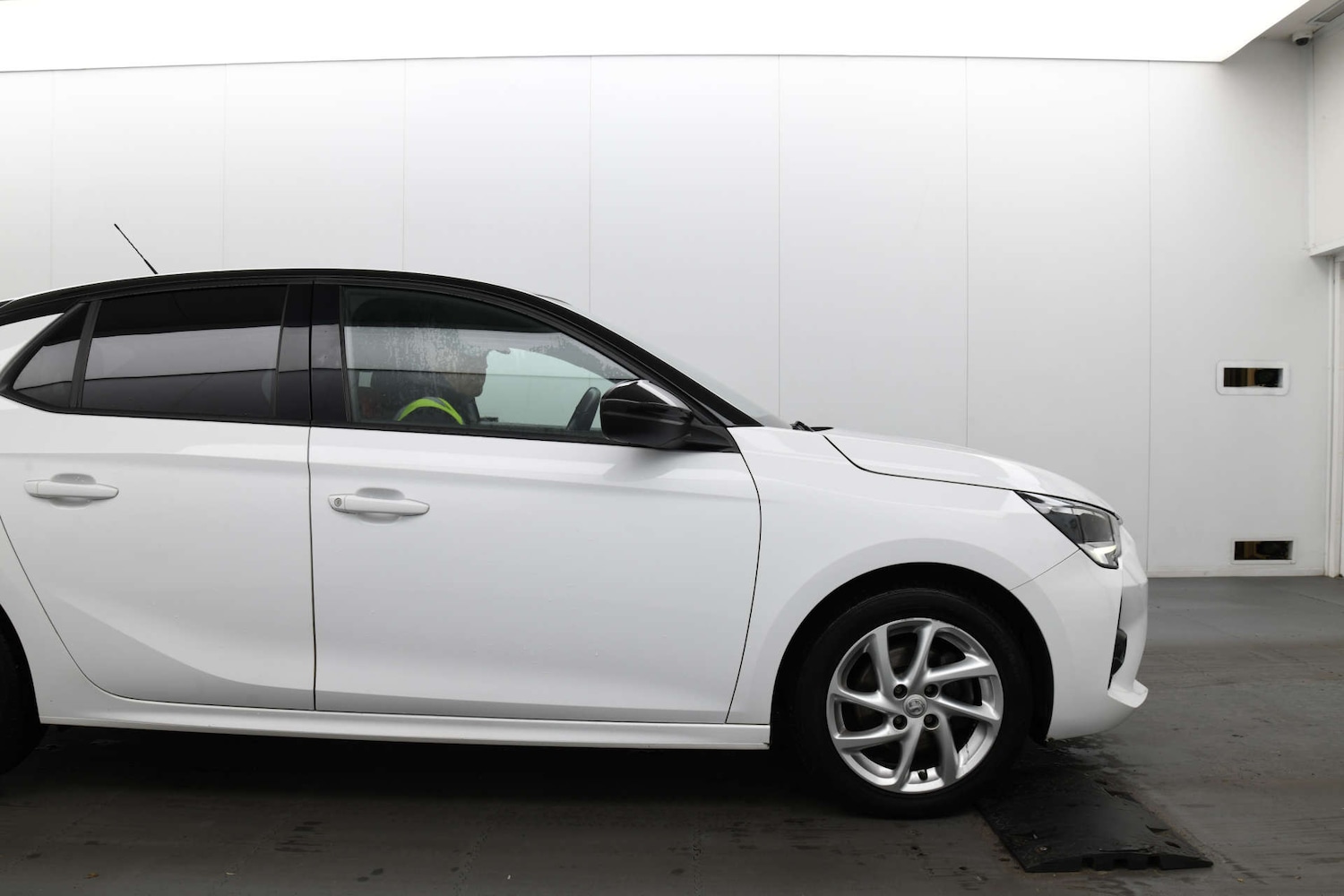 Used Vauxhall Corsa 2020 for sale - 76352632: Photo 4