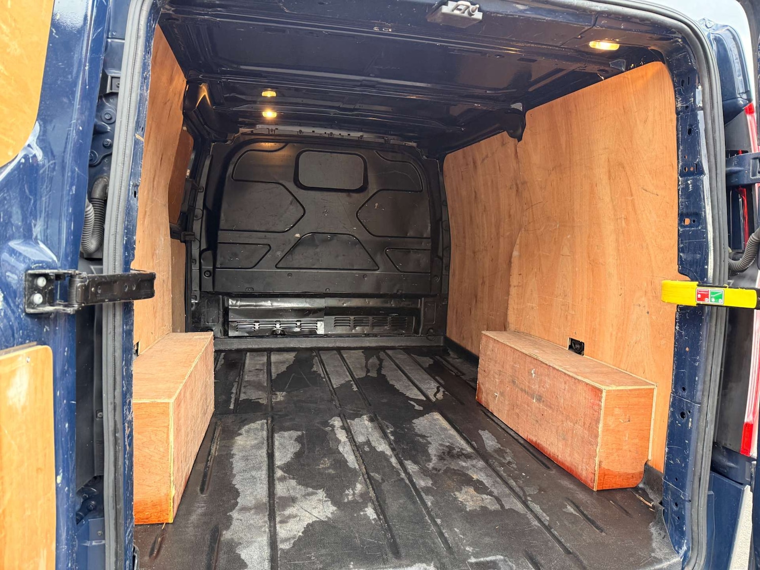 Used Ford Transit Custom 2019 for sale - 76602229: Photo 33