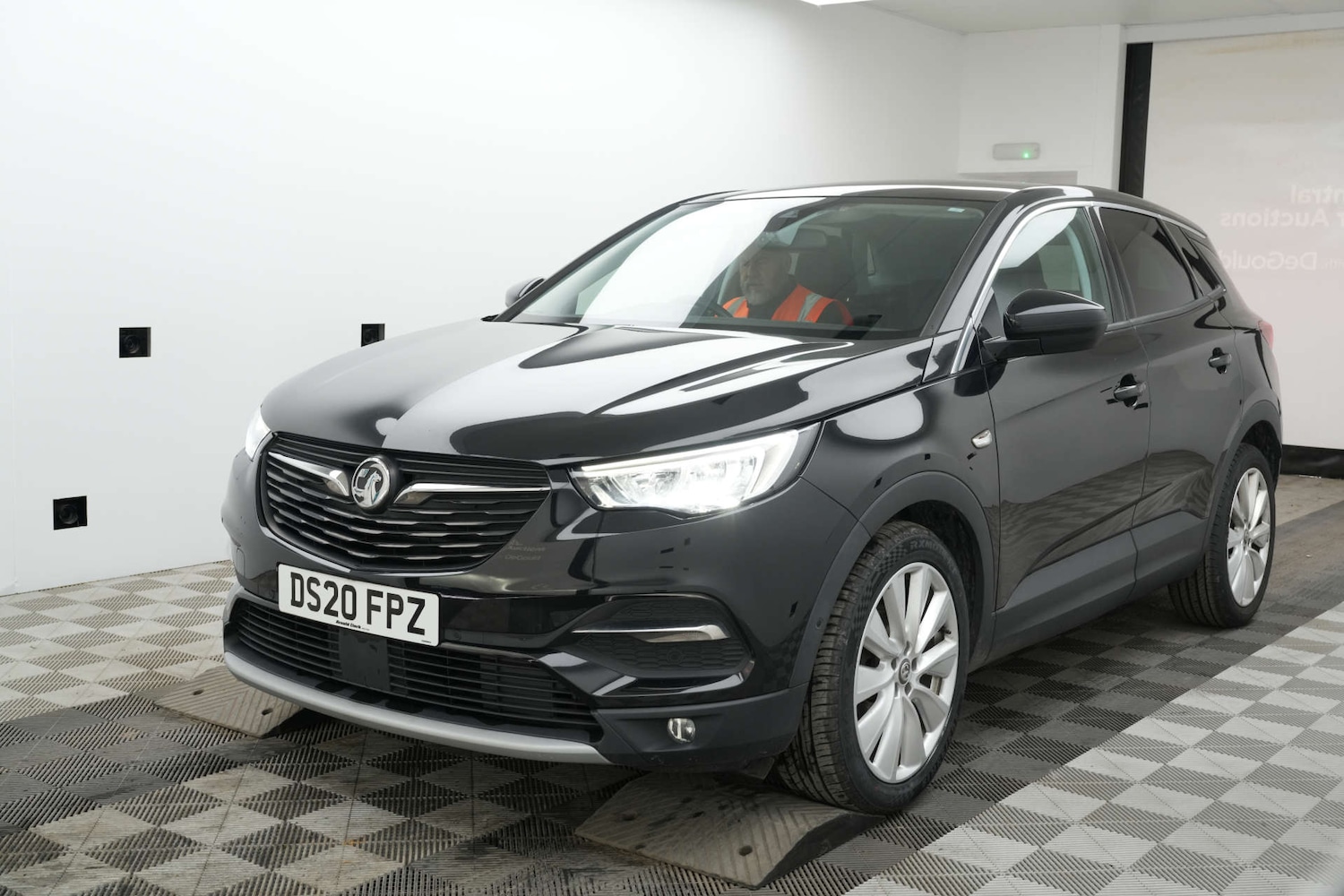 Used Vauxhall Grandland X 2020 for sale - 76073748: Photo 3