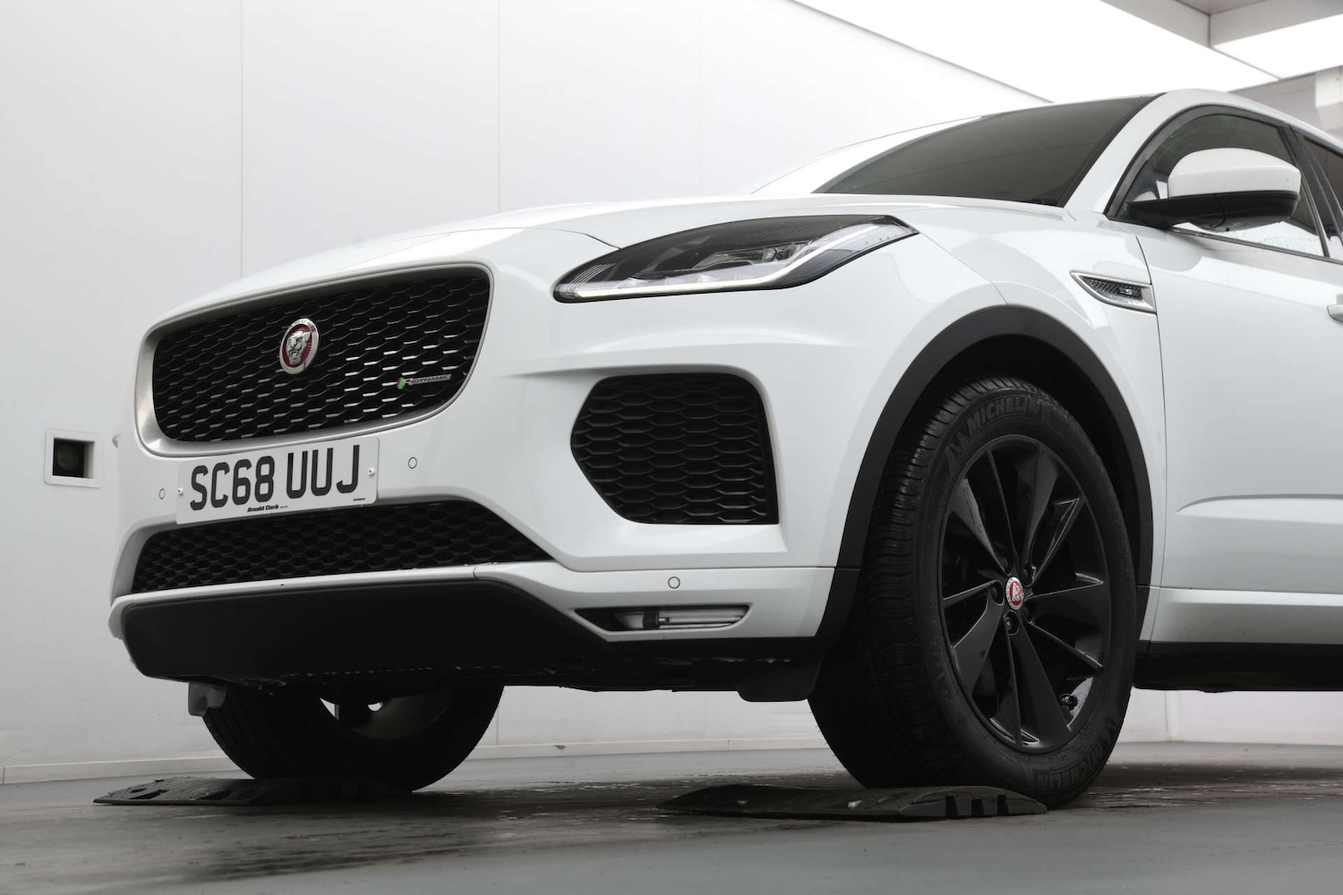 Used Jaguar E-Pace 2018 for sale - 76352629: Photo 6
