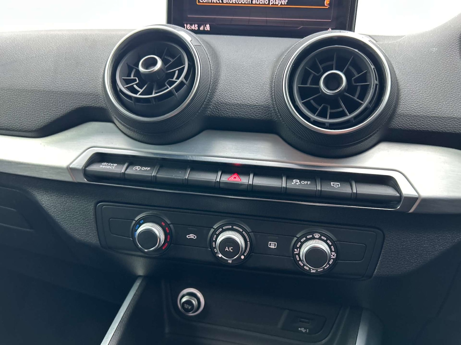 Used Audi Q2 2017 for sale - 77189552: Photo 27