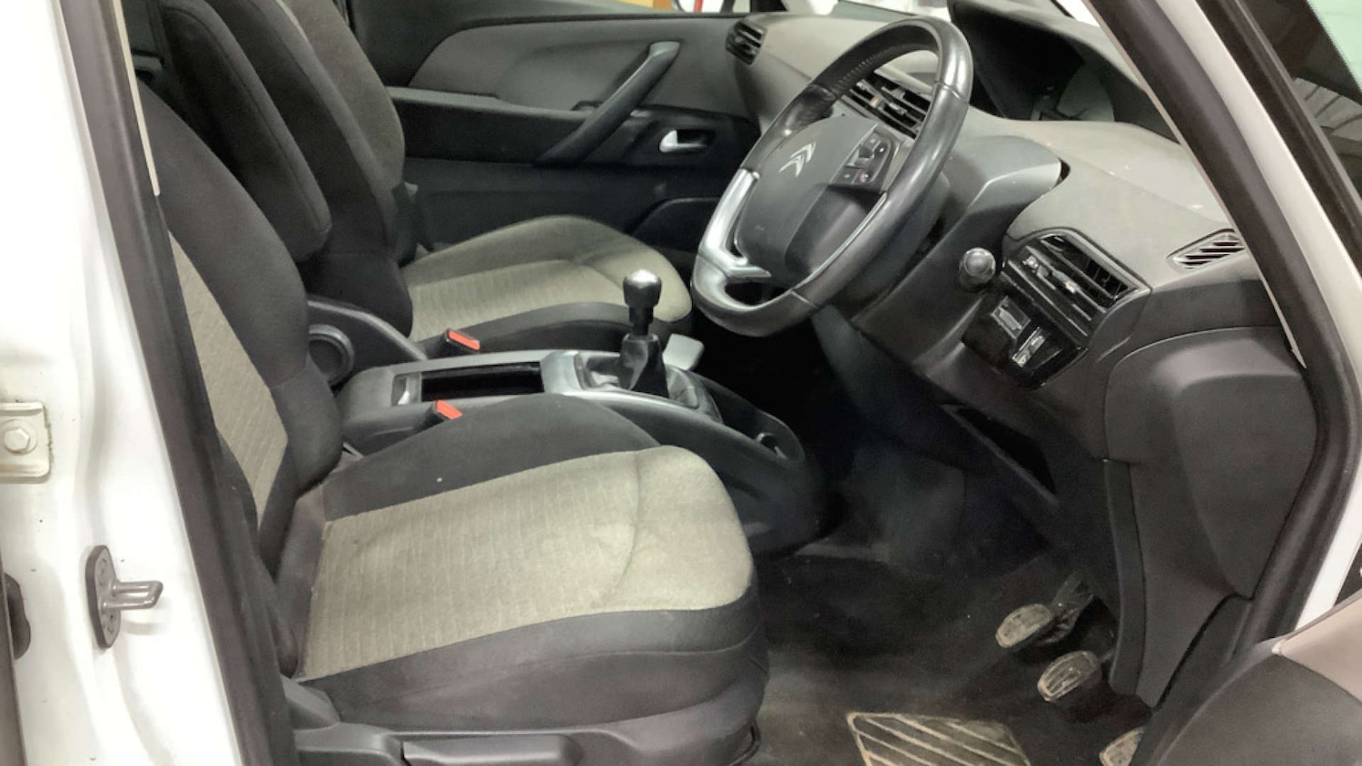 Used Citroen C4 Picasso 2016 for sale - 77629516: Photo 10