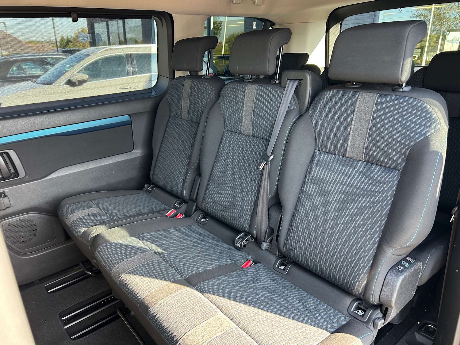 Used Peugeot Traveller 2019 for sale - 76115769: Photo 29