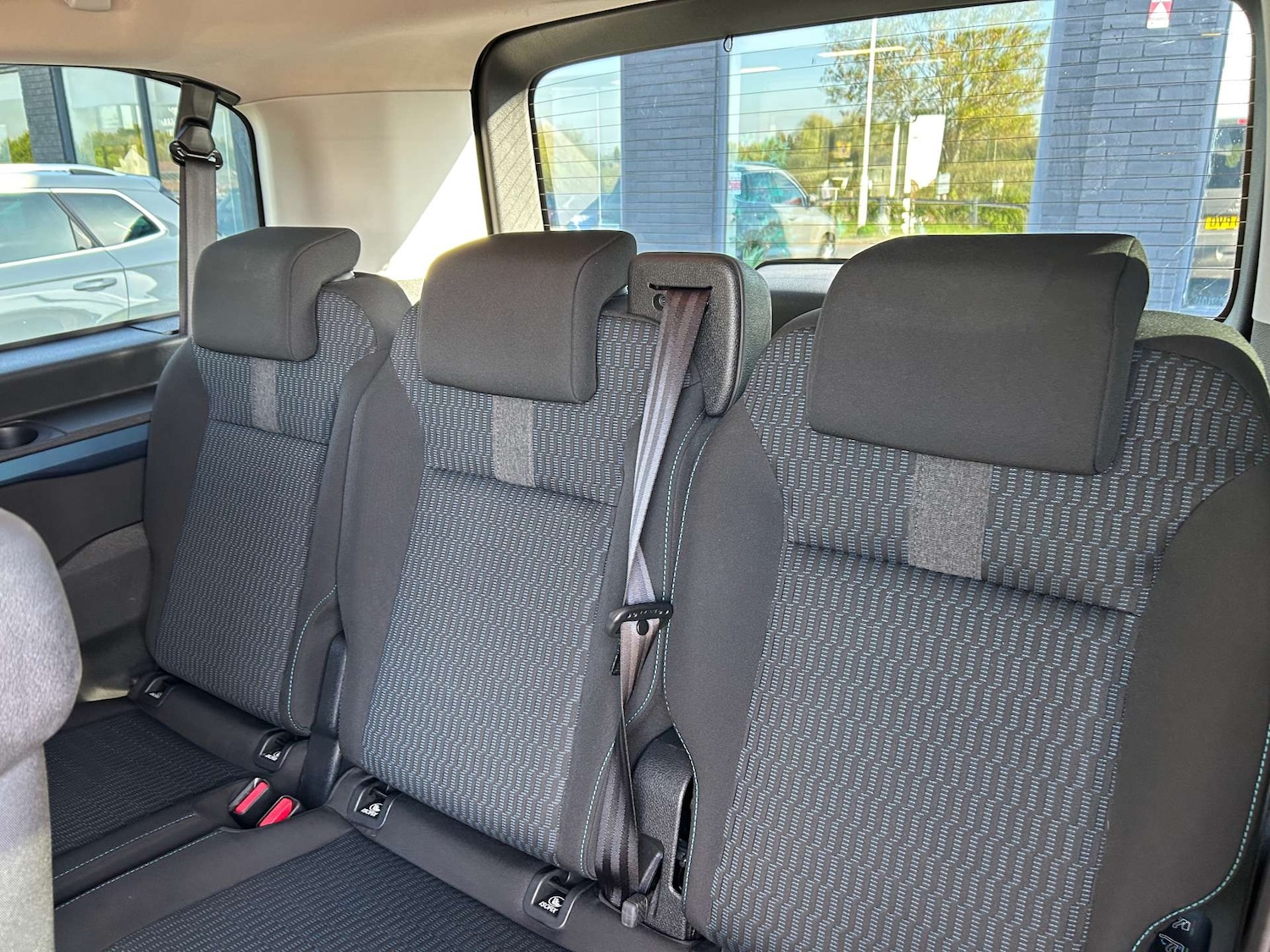 Used Peugeot Traveller 2019 for sale - 76115769: Photo 31