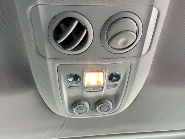 Used Peugeot Traveller 2019 for sale - 76115769: Photo 46