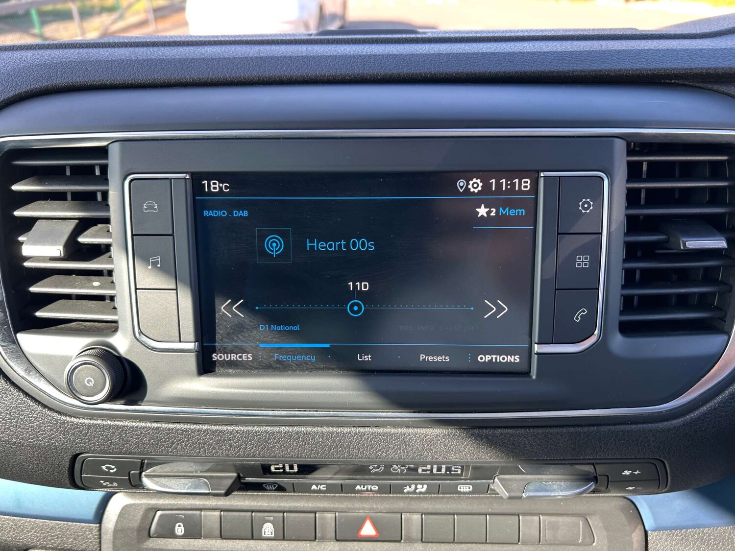 Used Peugeot Traveller 2019 for sale - 76115769: Photo 54