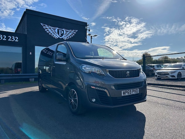 Used Peugeot Traveller 2019 for sale - 76115769: Photo 59