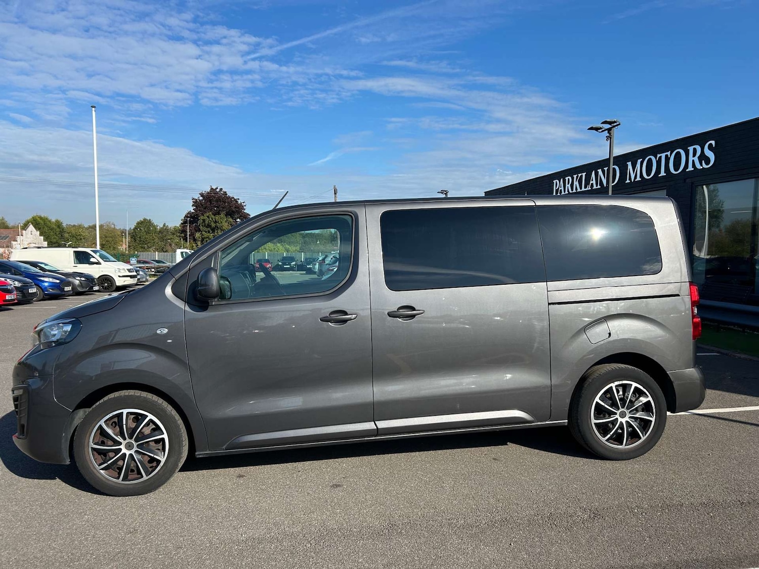 Used Peugeot Traveller 2019 for sale - 76115769: Photo 6