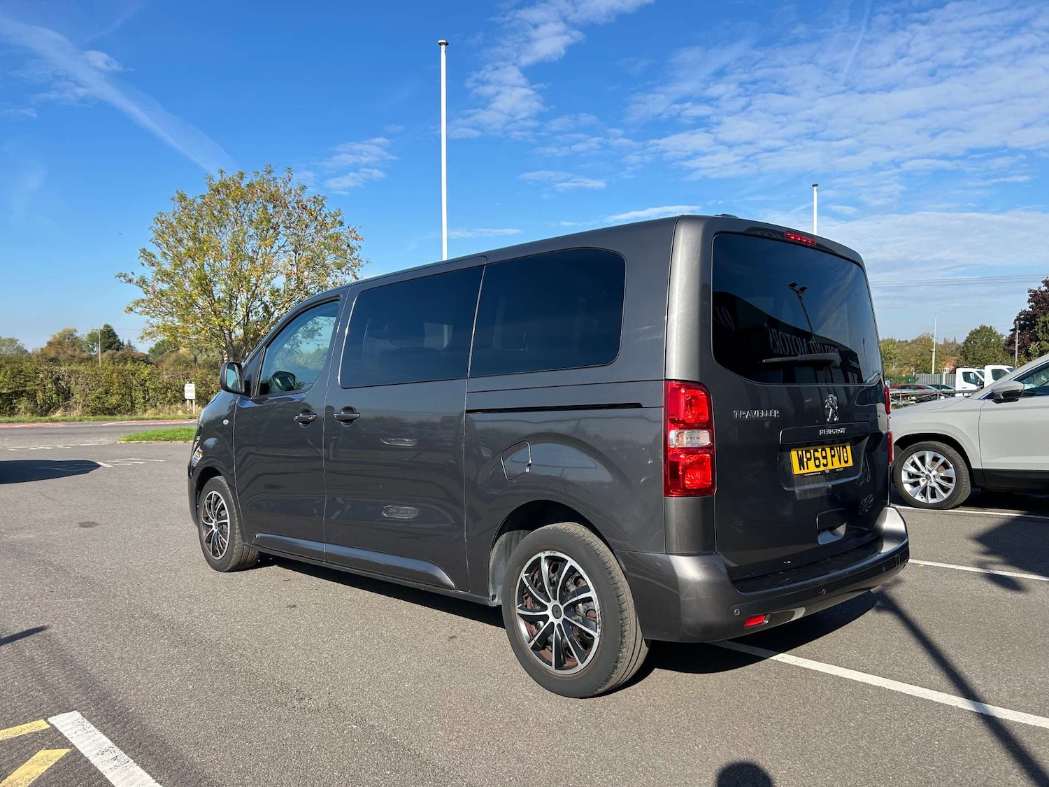 Used Peugeot Traveller 2019 for sale - 76115769: Photo 7
