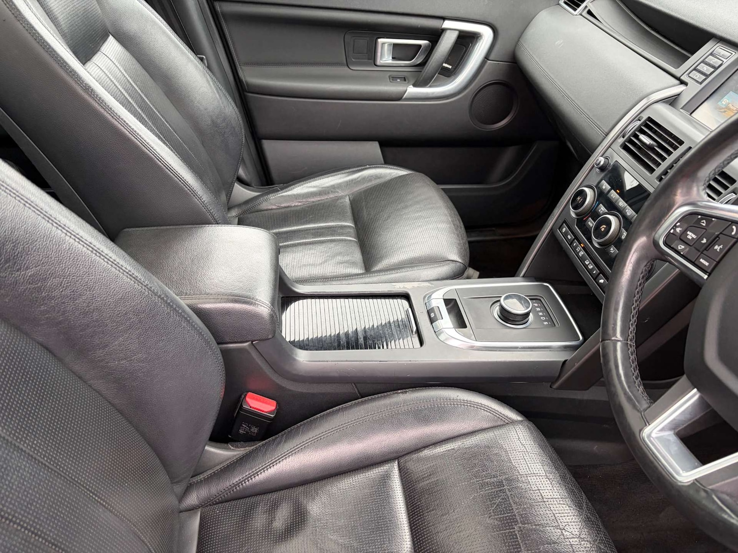 Used Land Rover Discovery Sport 2019 for sale - 77953355: Photo 50