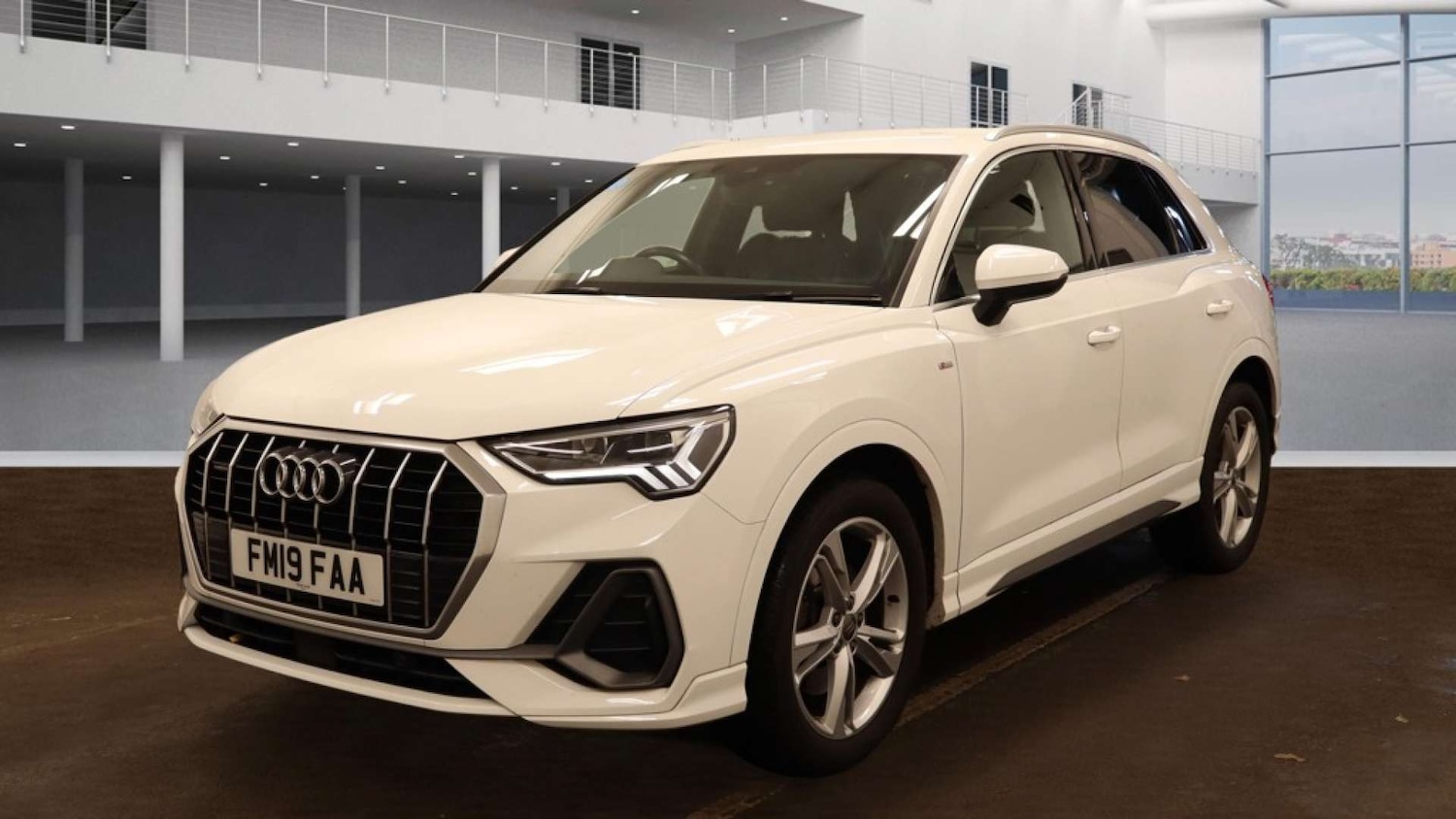 Used Audi Q3 2019 for sale - 76222999: Photo 3