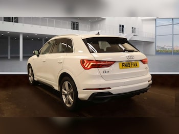 Used Audi Q3 2019 for sale - 76222999: Photo