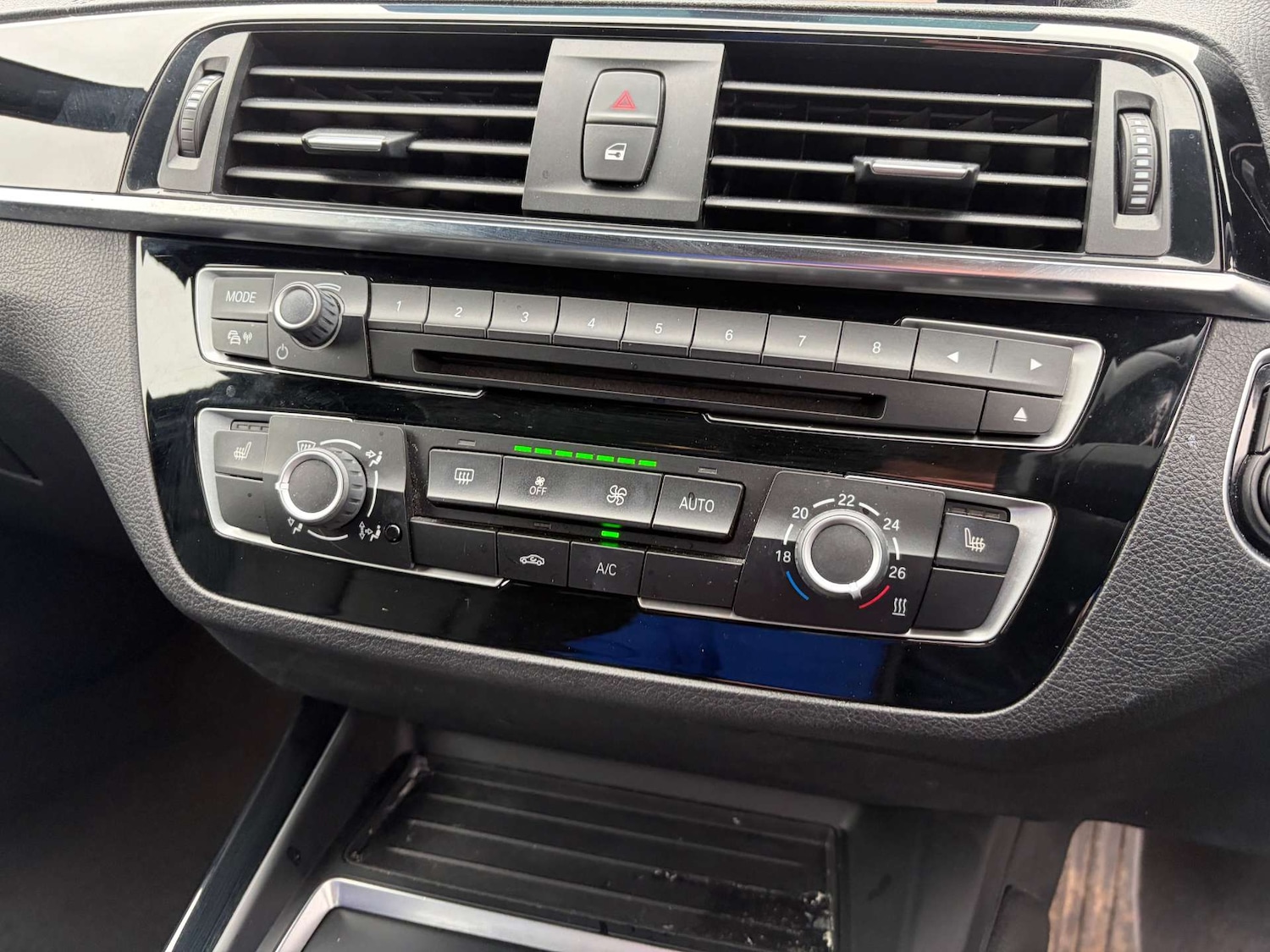 Used BMW 1 Series 2017 for sale - 77137432: Photo 42