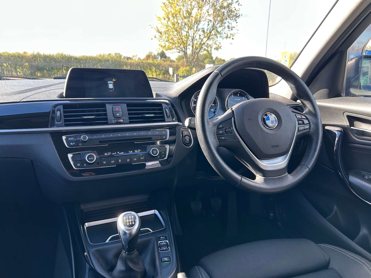 Used BMW 1 Series 2018 for sale - 76043933: Photo 2