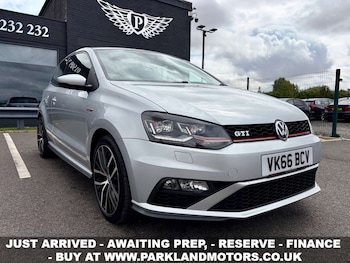 Used Volkswagen Polo 2016 for sale - 79380595: Photo