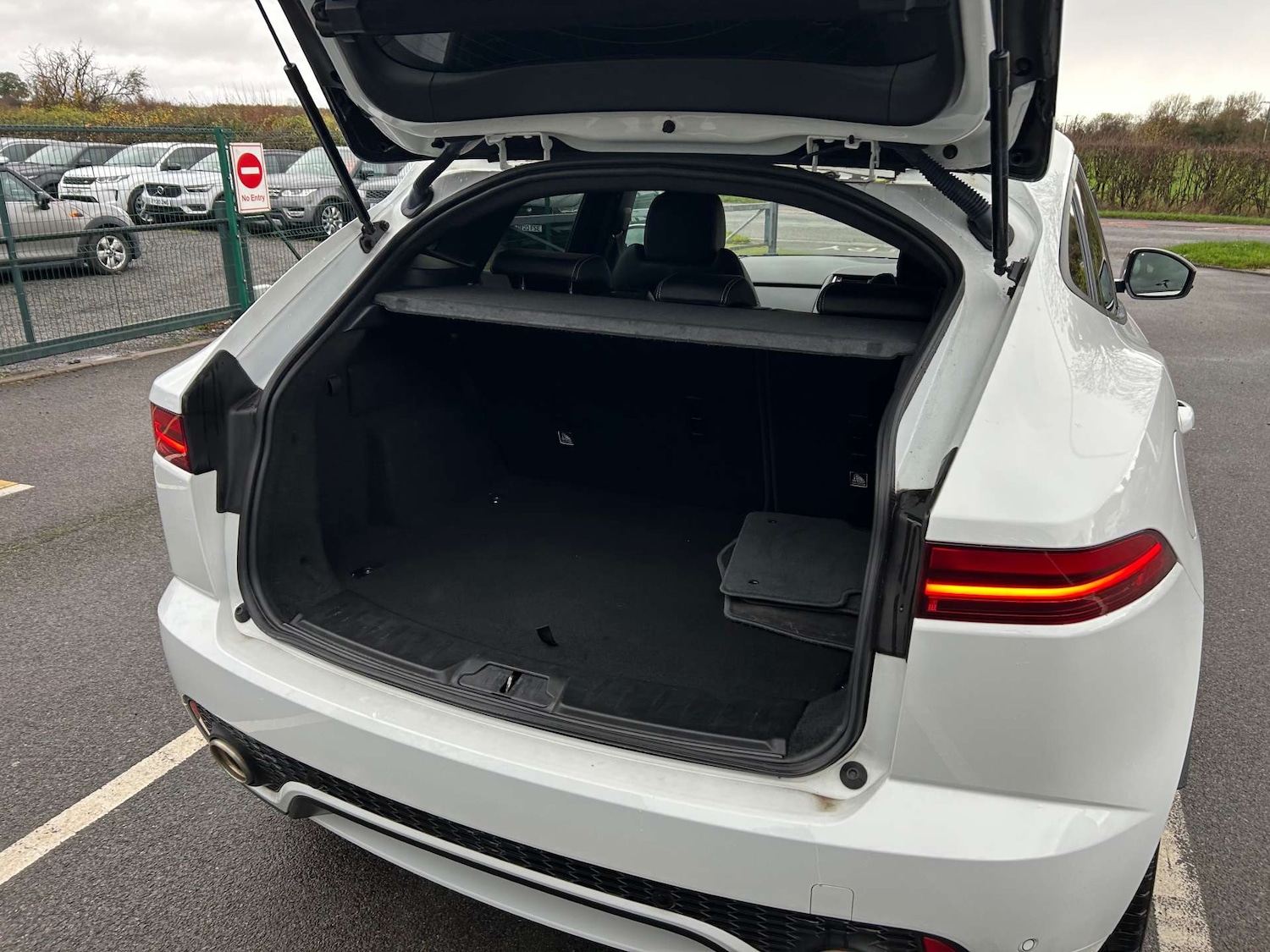 Used Jaguar E-Pace 2018 for sale - 77283177: Photo 27