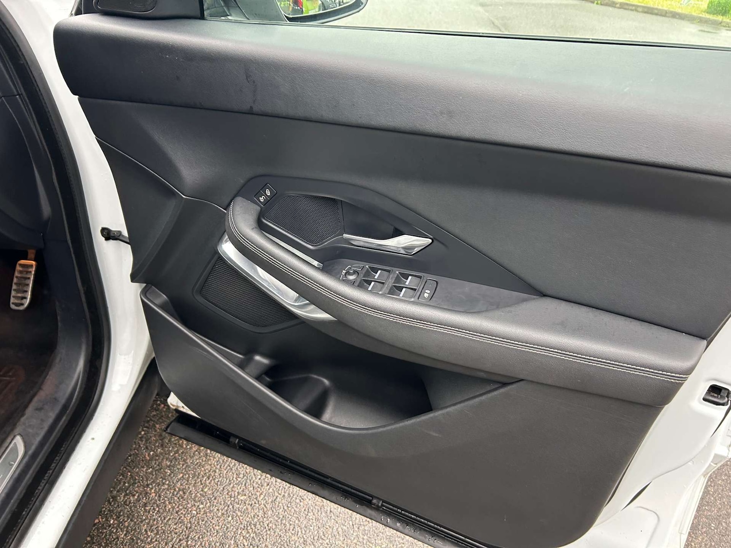 Used Jaguar E-Pace 2018 for sale - 77283177: Photo 42