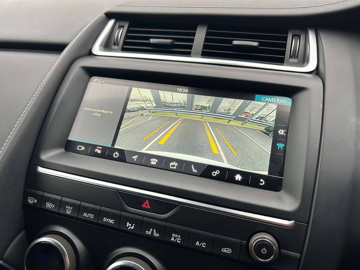 Used Jaguar E-Pace 2018 for sale - 77283177: Photo 56